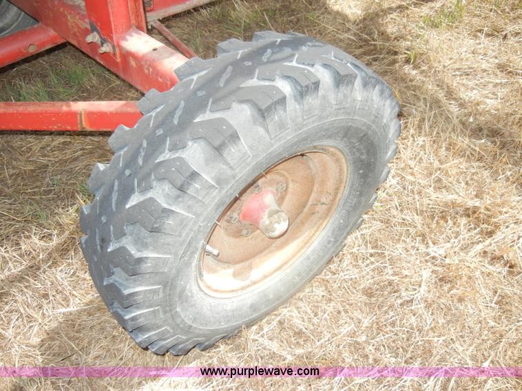 image for item D4389 AGCO 800 Series flex platform with trailer