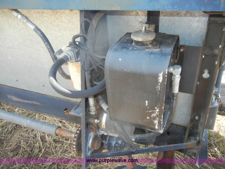 image for item D4390 Deutz Allis 24' rigid combine platform with trailer