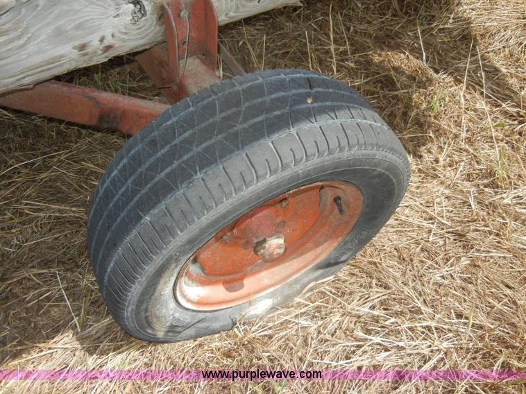 image for item D4390 Deutz Allis 24' rigid combine platform with trailer