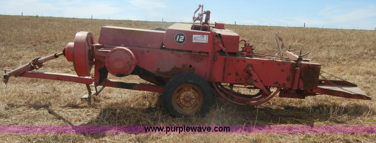image for item D4393 Massey-Ferguson 12 small square baler