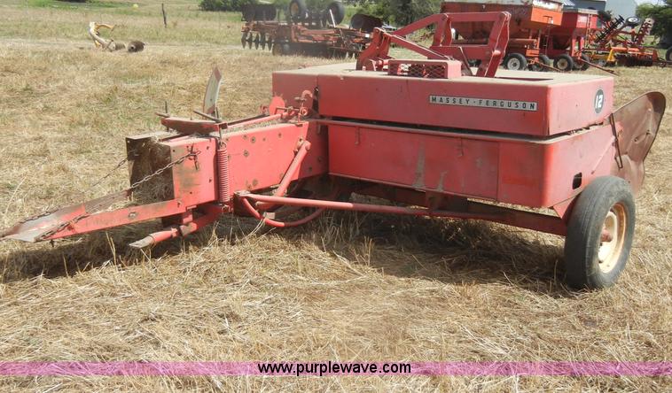image for item D4393 Massey-Ferguson 12 small square baler