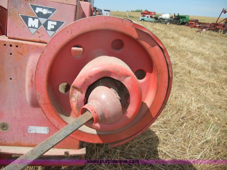 image for item D4393 Massey-Ferguson 12 small square baler