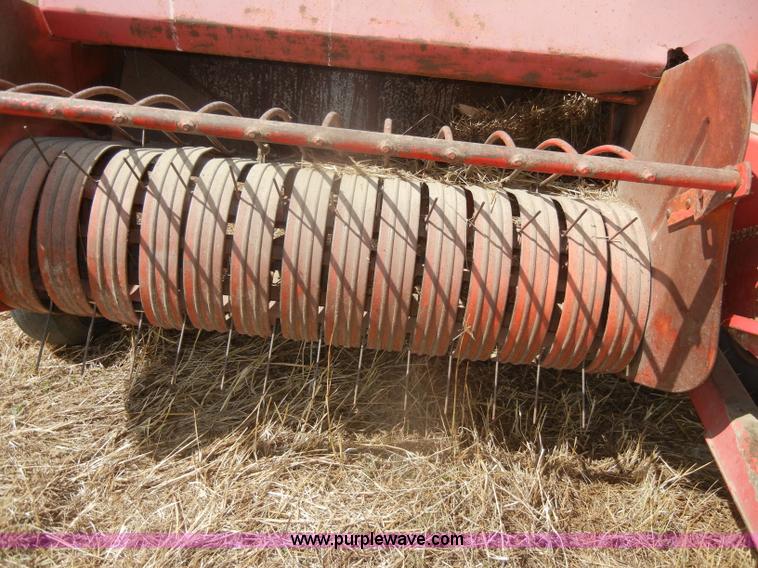 image for item D4393 Massey-Ferguson 12 small square baler