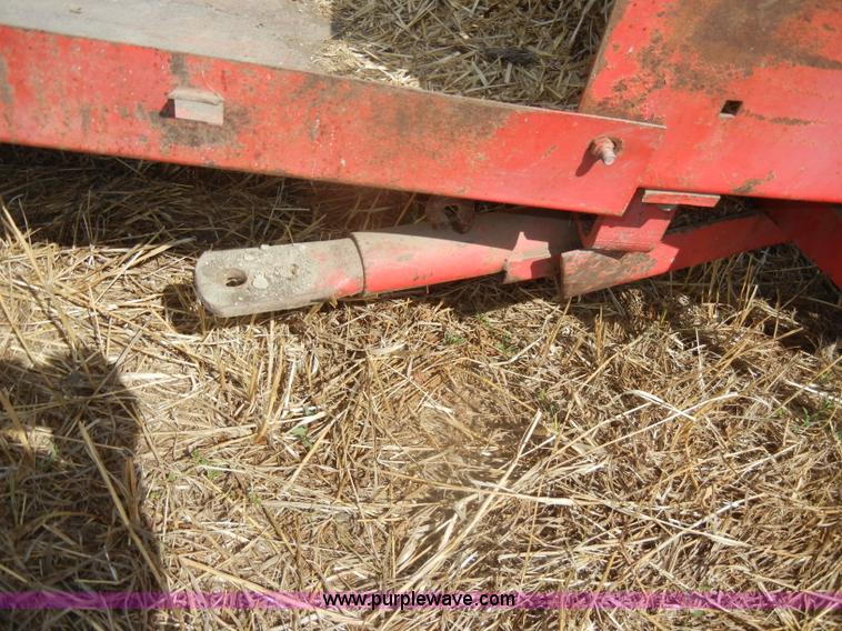 image for item D4393 Massey-Ferguson 12 small square baler