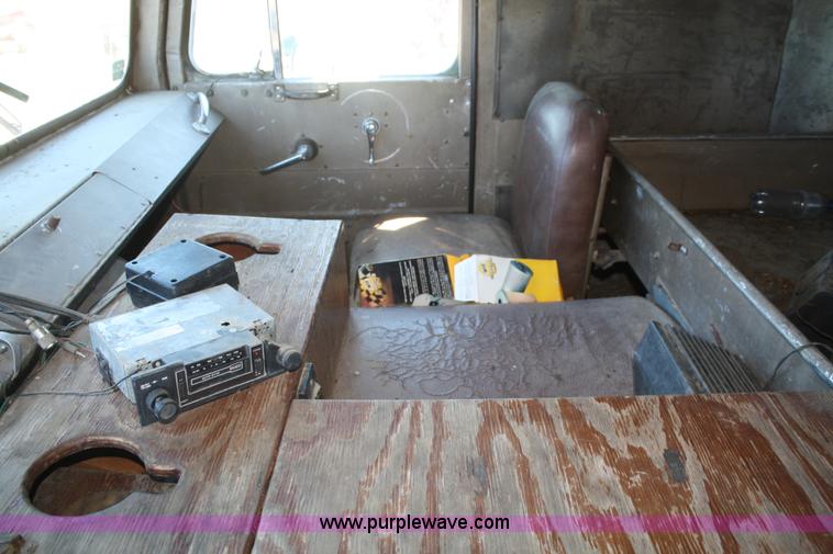 image for item D4394 1965 White Freightliner grain truck