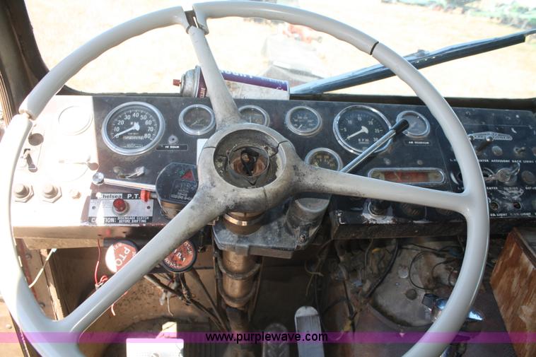 image for item D4394 1965 White Freightliner grain truck