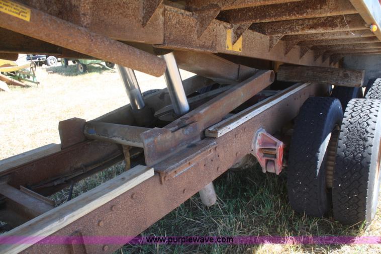 image for item D4394 1965 White Freightliner grain truck