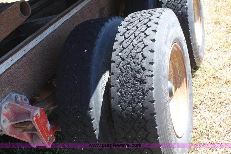 image for item D4394 1965 White Freightliner grain truck