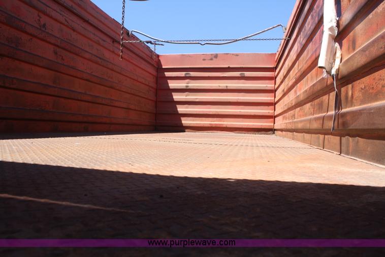 image for item D4394 1965 White Freightliner grain truck