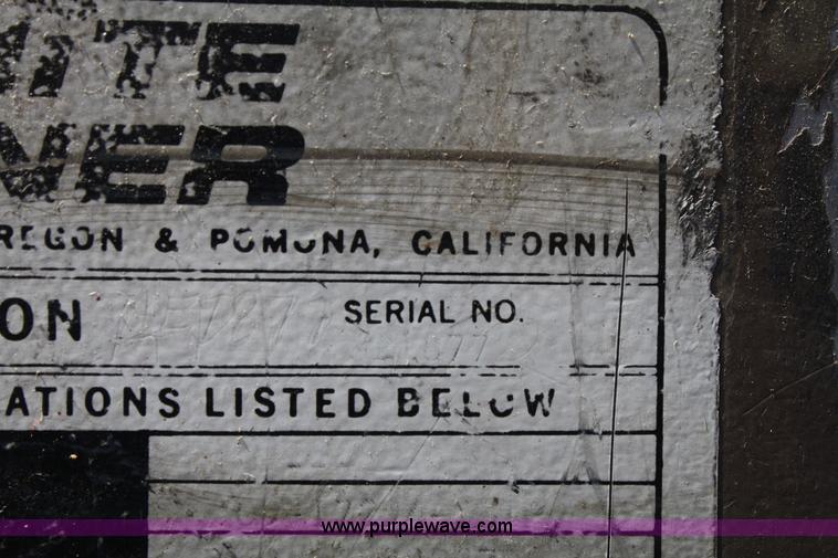 image for item D4394 1965 White Freightliner grain truck