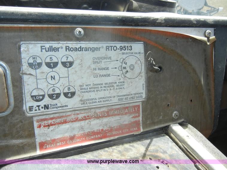 image for item D4500 1974 Transtar International semi truck