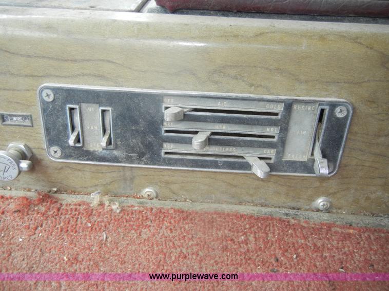 image for item D4500 1974 Transtar International semi truck