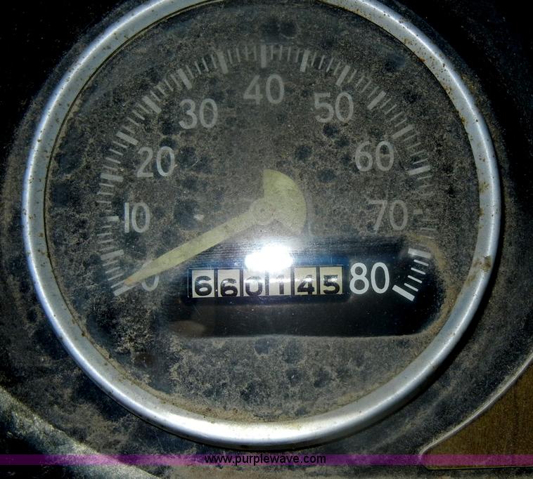 image for item D4500 1974 Transtar International semi truck