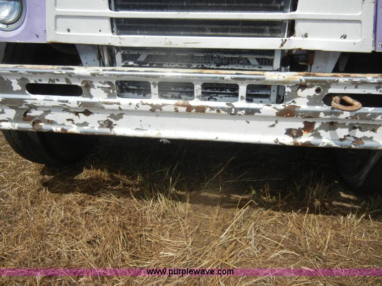 image for item D4500 1974 Transtar International semi truck