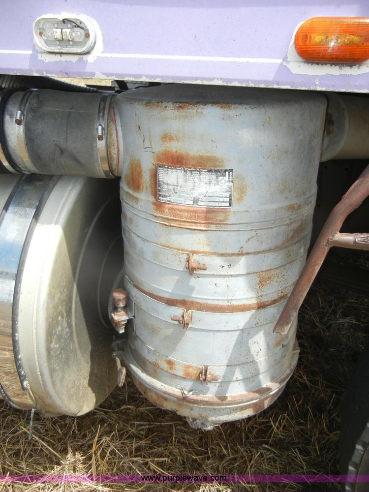 image for item D4500 1974 Transtar International semi truck