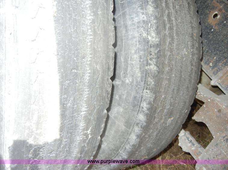 image for item D4500 1974 Transtar International semi truck