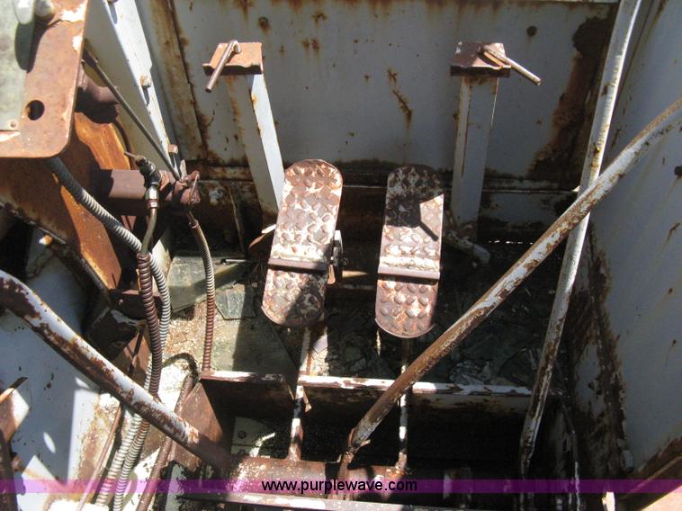 image for item A6493 P & H 655B drag-line lattice boom crane