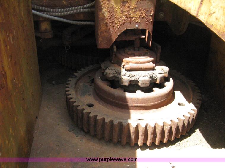 image for item A6493 P & H 655B drag-line lattice boom crane