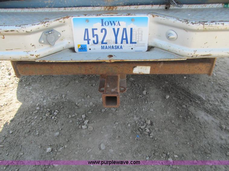 image for item A8436 1981 Ford F250 pickup truck