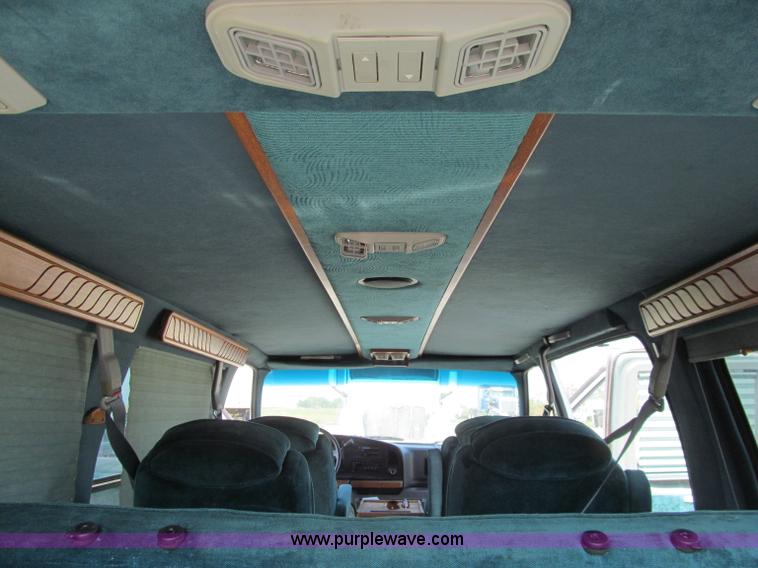 image for item A8439 1993 Ford E150 Econoline conversion van