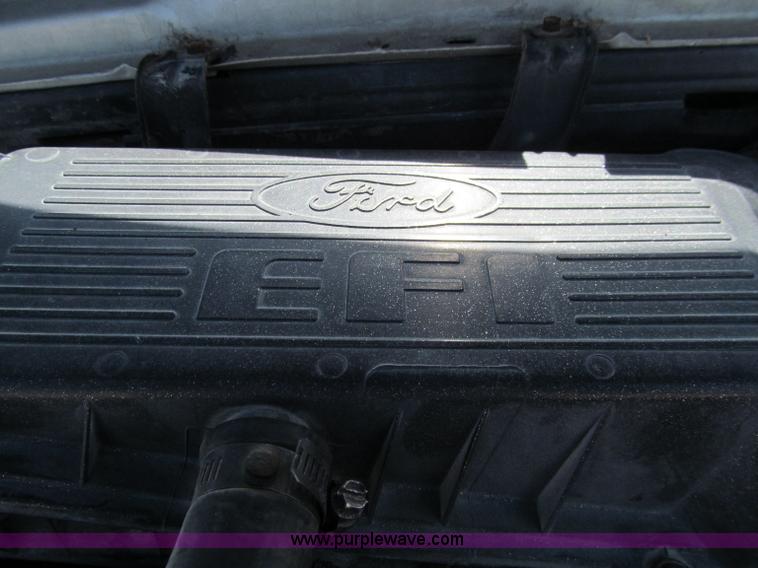 image for item A8439 1993 Ford E150 Econoline conversion van