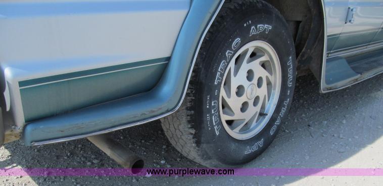 image for item A8439 1993 Ford E150 Econoline conversion van