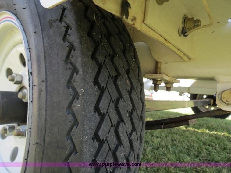 image for item B2391 (2) 1999 Bombardier GTX RFI Sea-Doo jet skis with trailer