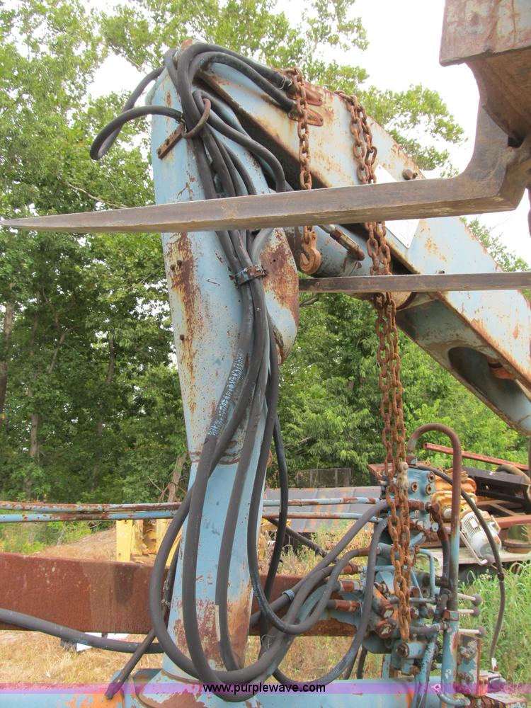 image for item B2780 1966 Hiab truck mount knuckle boom