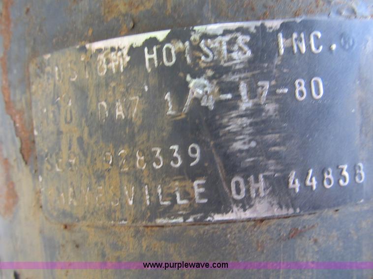 image for item B2782 2002 Wastequip 445HD trash compactor with power unit