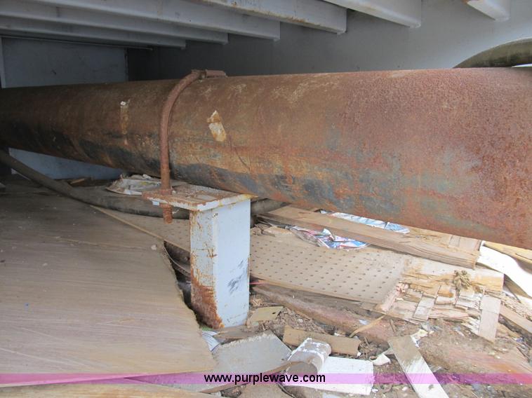 image for item B2782 2002 Wastequip 445HD trash compactor with power unit