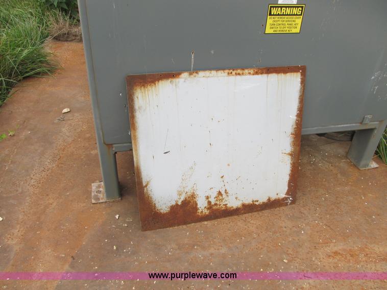 image for item B2782 2002 Wastequip 445HD trash compactor with power unit