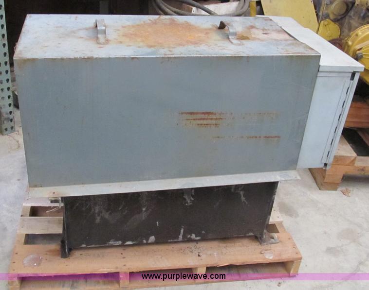 image for item B2782 2002 Wastequip 445HD trash compactor with power unit