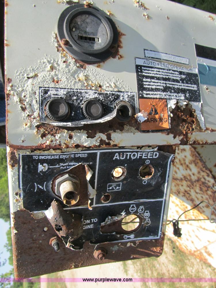 image for item B2784 Vermeer BC1230 chipper