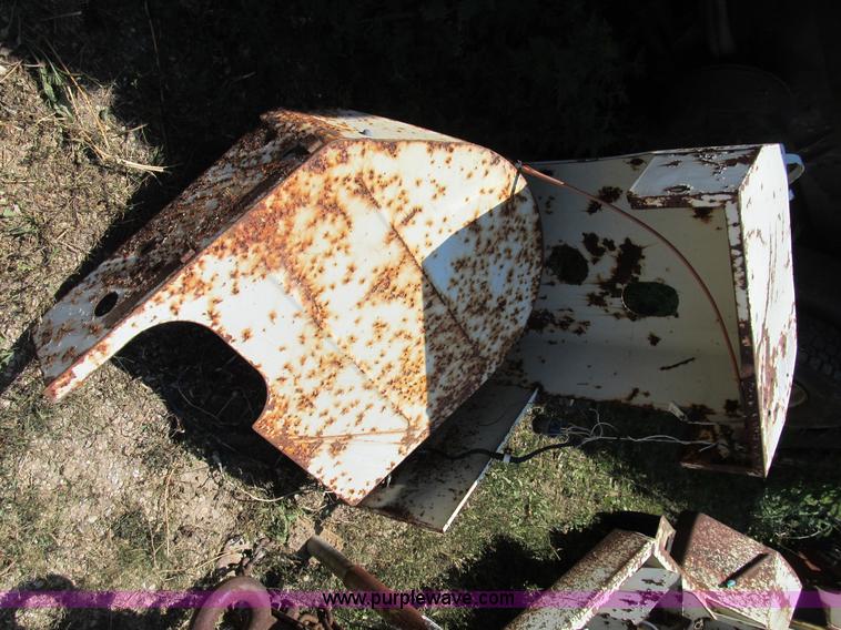 image for item B2784 Vermeer BC1230 chipper