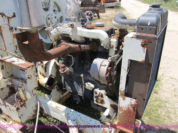 image for item B2784 Vermeer BC1230 chipper