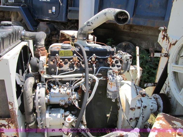 image for item B2784 Vermeer BC1230 chipper