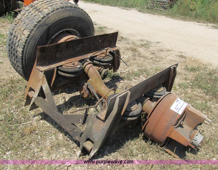 image for item B2785 Spicer tag axle