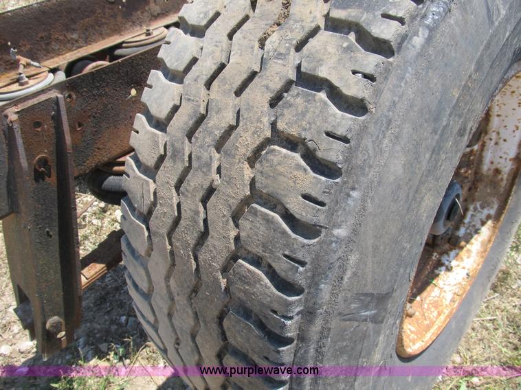 image for item B2785 Spicer tag axle