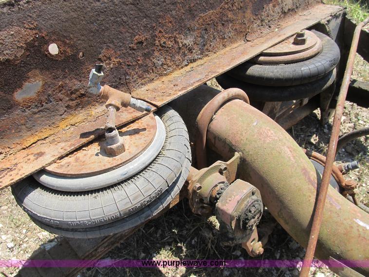 image for item B2785 Spicer tag axle