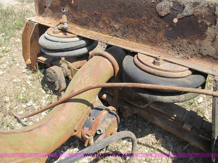 image for item B2785 Spicer tag axle