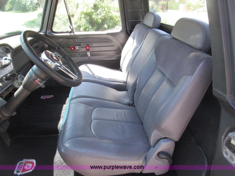 image for item B5159 1962 Ford F100 Unibody Hot Rod pickup truck