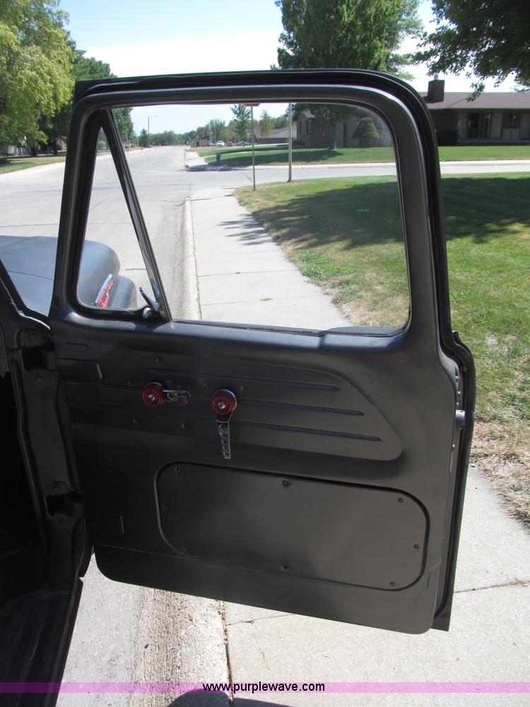 image for item B5159 1962 Ford F100 Unibody Hot Rod pickup truck