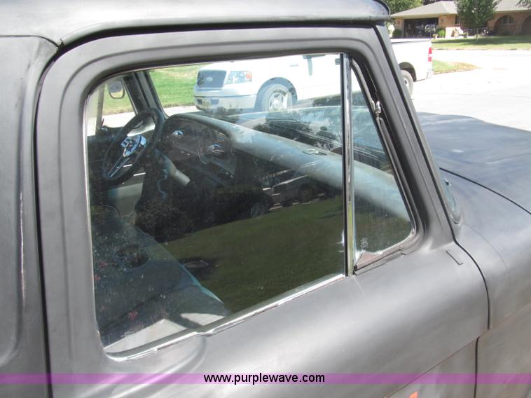 image for item B5159 1962 Ford F100 Unibody Hot Rod pickup truck