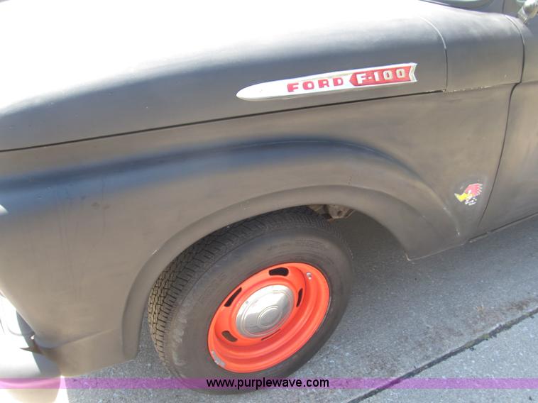 image for item B5159 1962 Ford F100 Unibody Hot Rod pickup truck