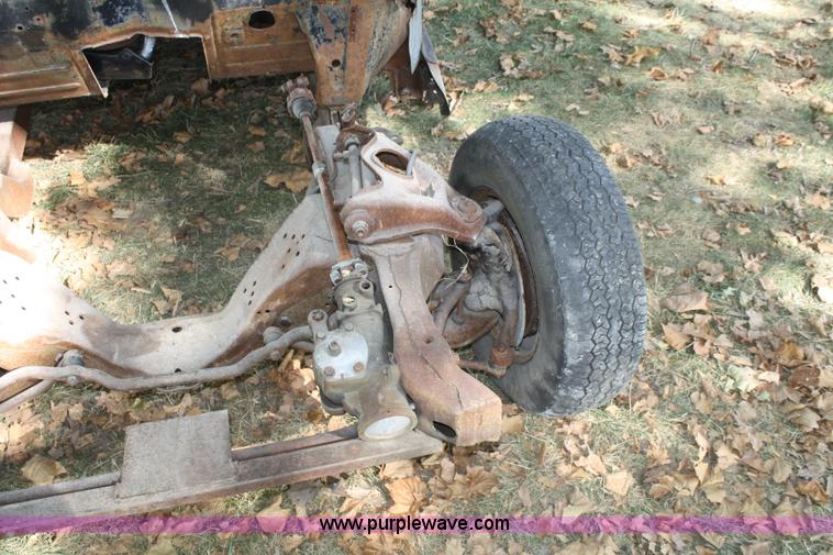 image for item B6852 1941 Chevrolet Coupe frame and body