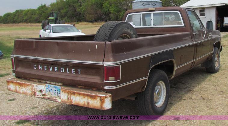 image for item B7393 1979 Chevrolet Bonanza 10 pickup truck