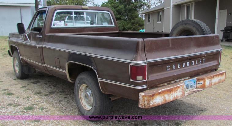 image for item B7393 1979 Chevrolet Bonanza 10 pickup truck