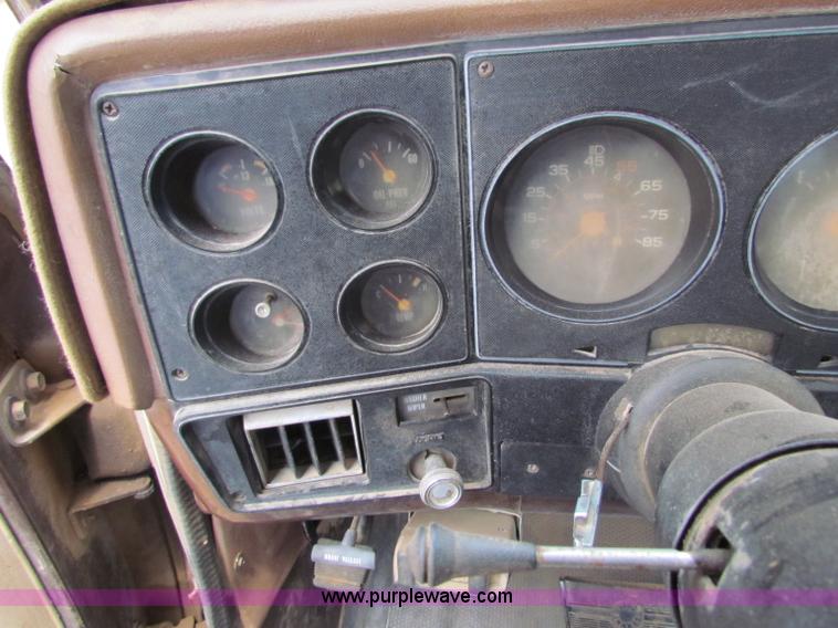 image for item B7393 1979 Chevrolet Bonanza 10 pickup truck