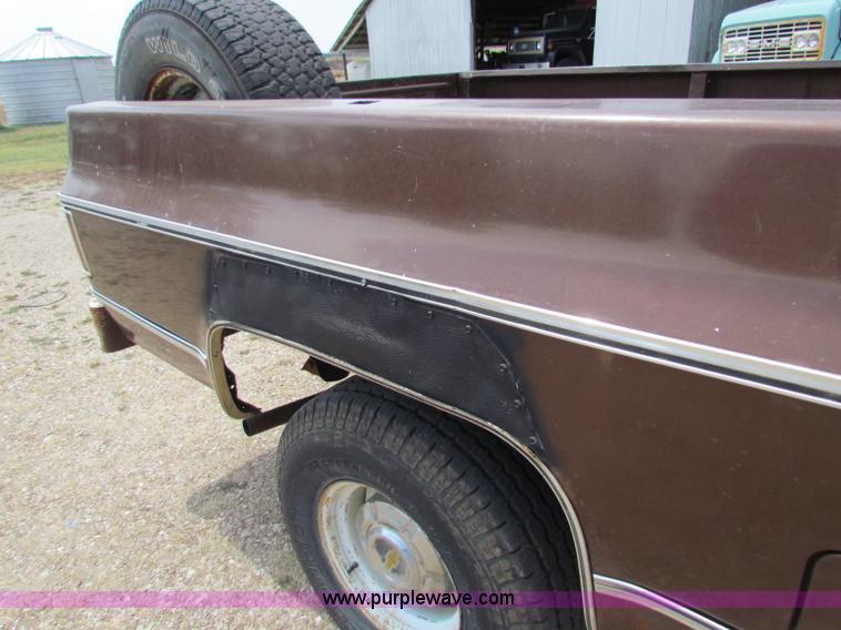 image for item B7393 1979 Chevrolet Bonanza 10 pickup truck