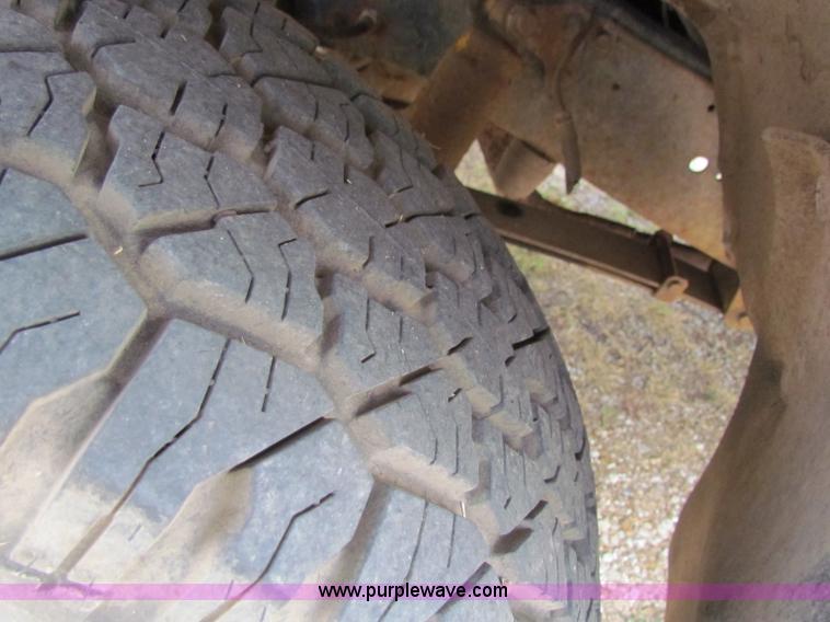 image for item B7393 1979 Chevrolet Bonanza 10 pickup truck